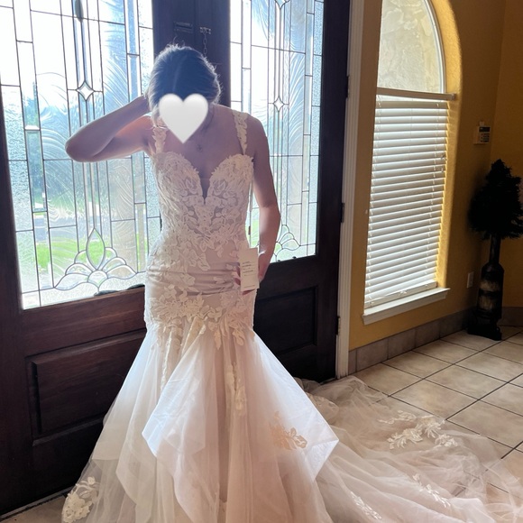 NWT Sophia Tolli Y22262 ‘Indiana’ Mermaid Wedding Dress – Size 8, Ivory - Picture 4 of 5